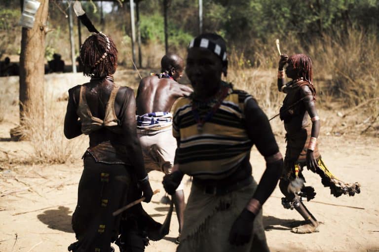 30 Stunning Photos Capture Remote African Tribe's Livelihood Under ...