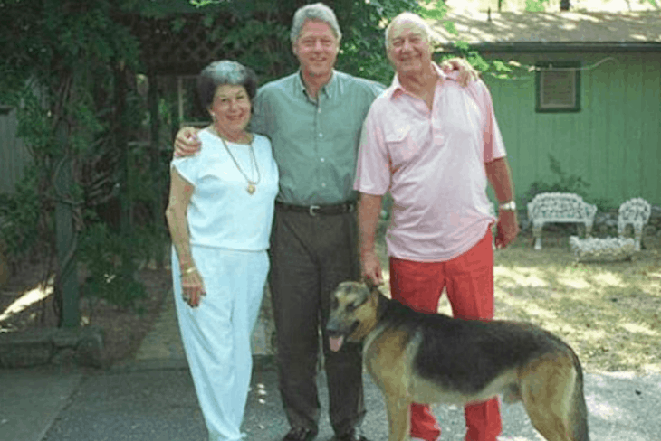 Bet You’ve Never Seen These 32 Rare Photos Of The Clintons! - Page 23 ...